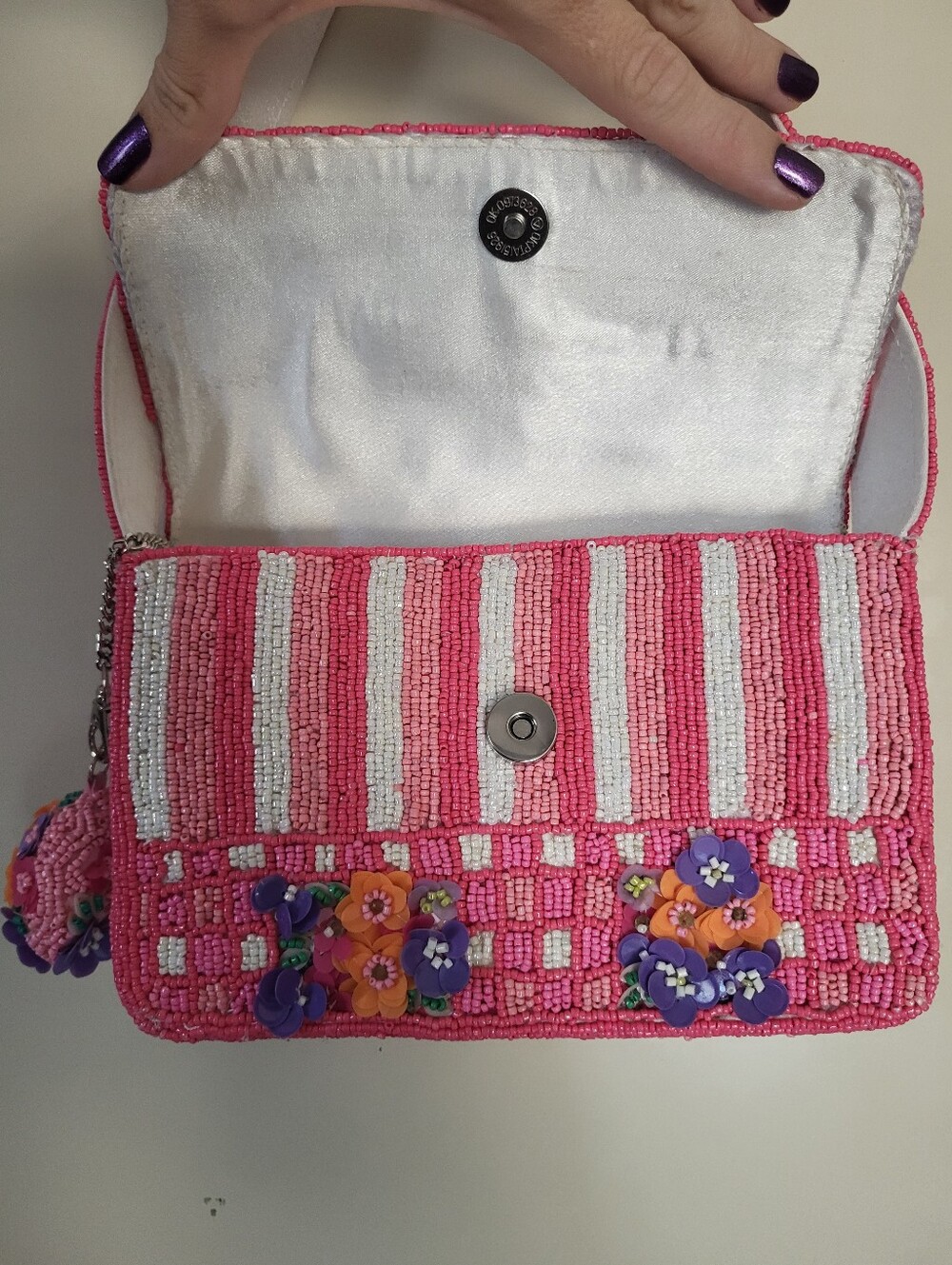 Handmade In India Pink Floral Beaded Bag With Beaded Charm - Picture 5 of 9